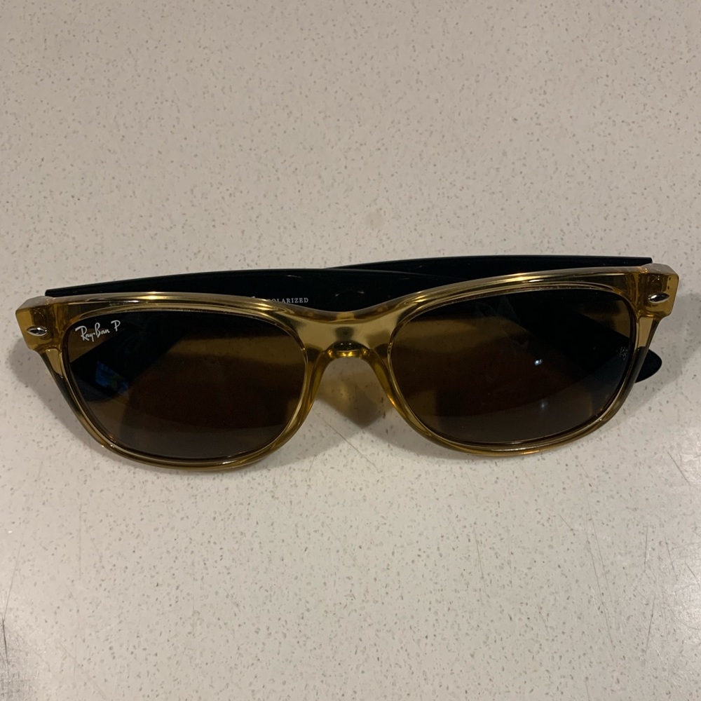 Woman’s RayBan Sunglasses